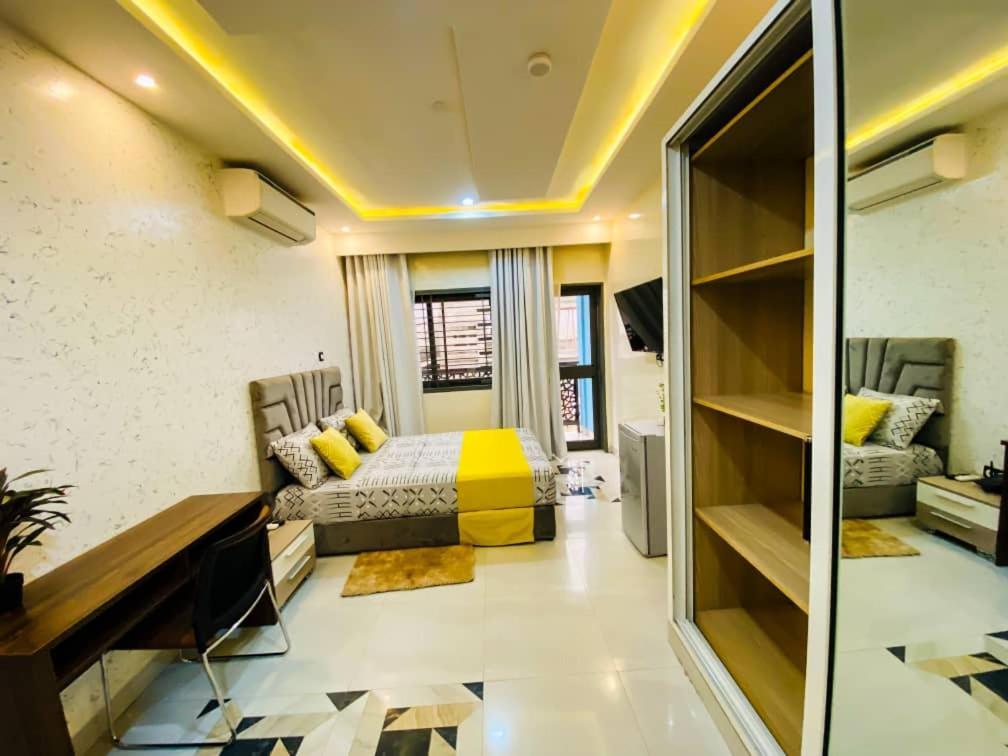 Complexe Hotelier And 瓦加杜古 外观 照片