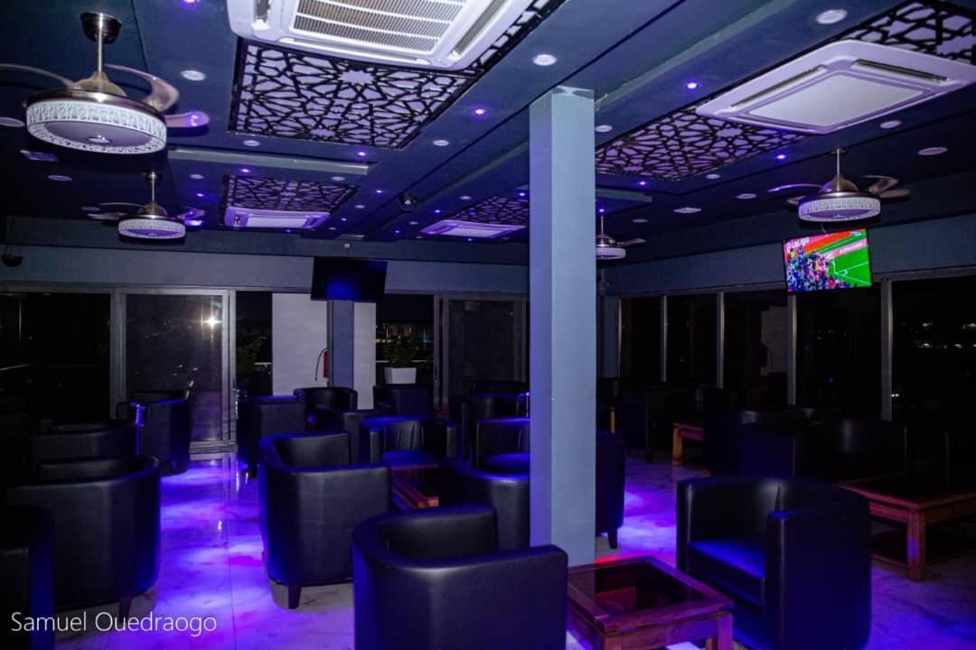 Complexe Hotelier And 瓦加杜古 外观 照片